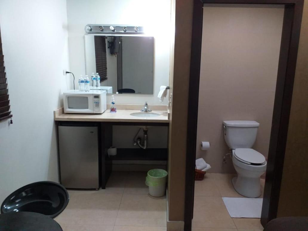 Premier Hotel Suites Ciudad Obregon Bagian luar foto