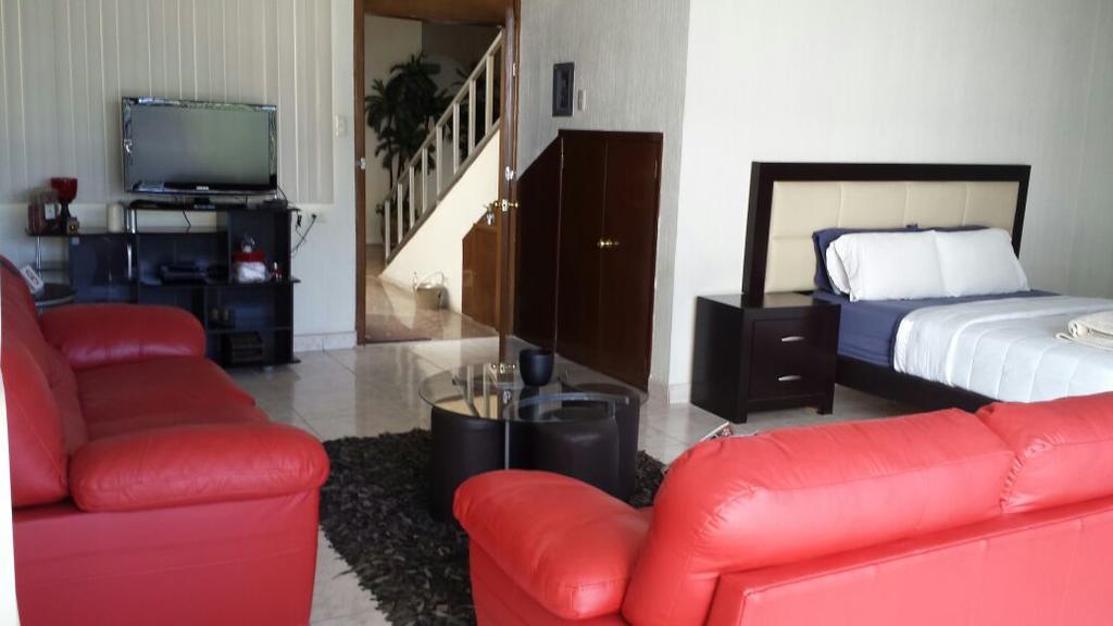 Premier Hotel Suites Ciudad Obregon Bagian luar foto
