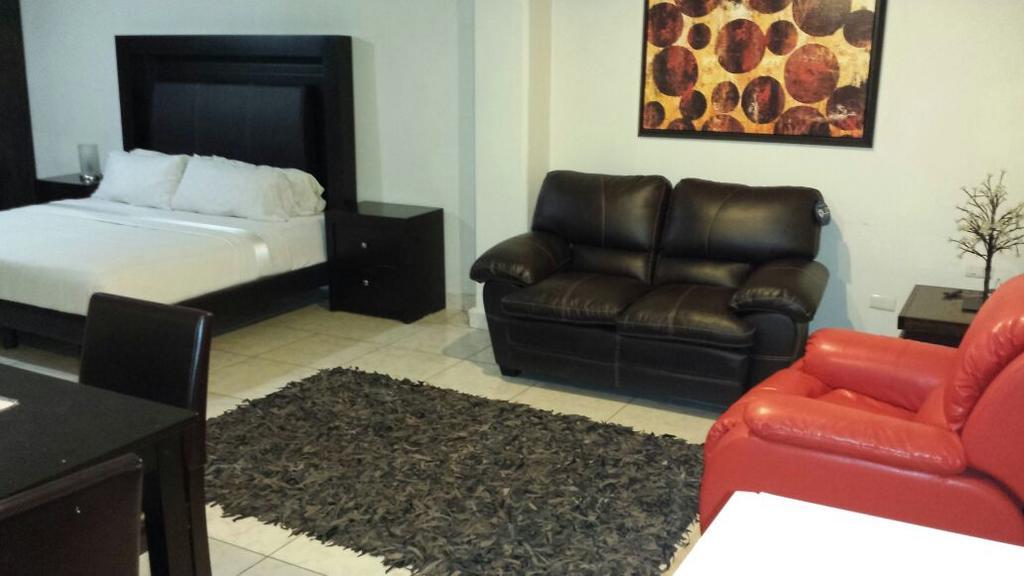 Premier Hotel Suites Ciudad Obregon Bagian luar foto